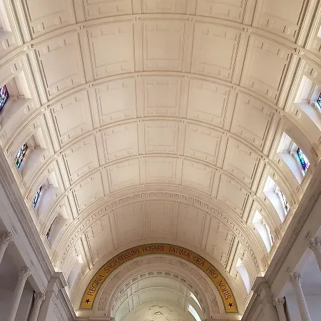 ゲストハウス Casa Dos Tios 4*