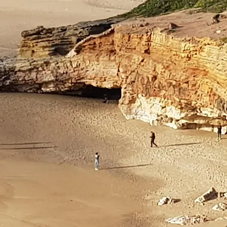 Casa Dos Tios بيت ضيافة 4*